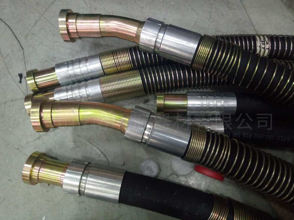 哪些因素影響高壓油管的使用壽命（液壓油管使用壽命參數）